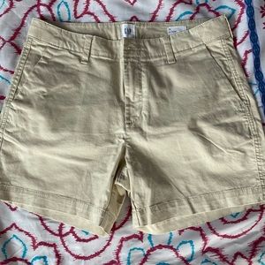 Women Cargo Shorts (Tan/cream)